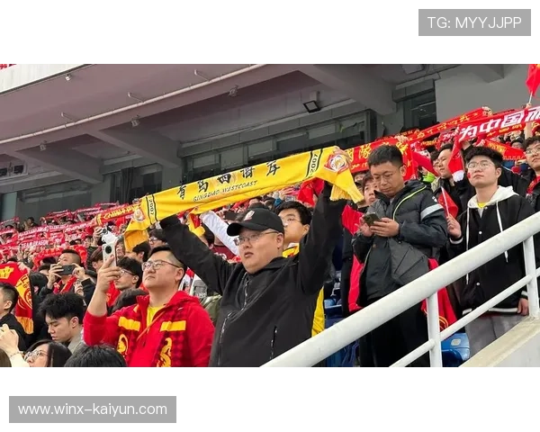 中超俱乐部发布新年海报,为球迷送上祝福 中超俱乐部发布新年海报,为球迷送上祝福